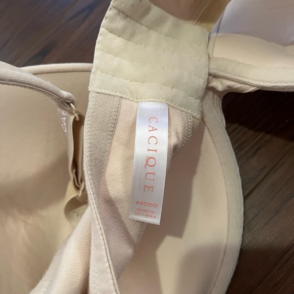 Cacique nude bra size 44DDD  (44F) - Picture 3 of 3